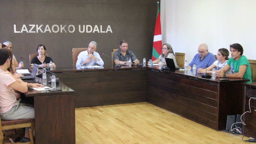 Lazkao congela los principales impuestos municipales para 2027 y limita la subida general de las tasas al 2,9%