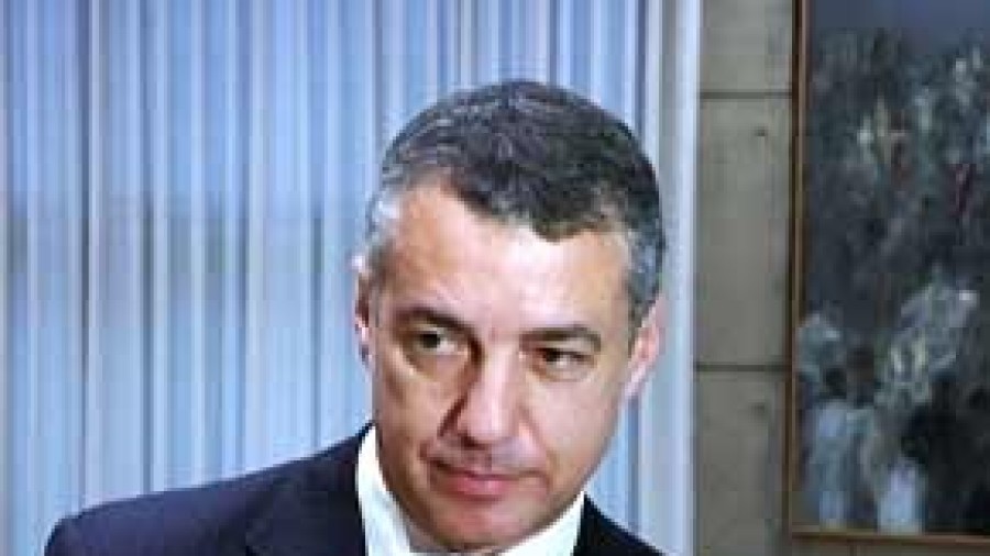 Urkulluk “arbuiagarri” jo du ETAren adierazpena.