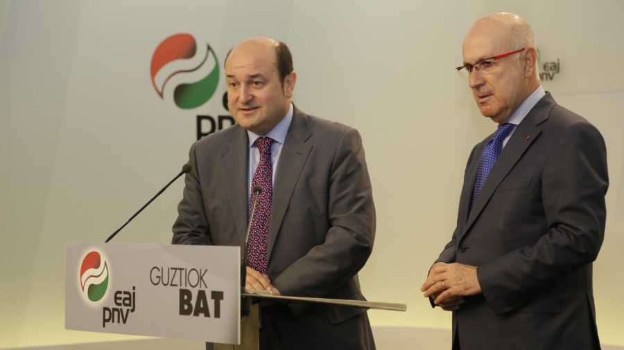 “Sería un mal precedente que Rajoy compareciera por la moción de censura, evidenciaría que algo oculta