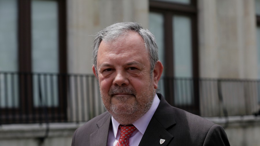 Azpiazu: “Juncker planak politika ekonomikoaren porrot ikaragarria baino ez du erakusten