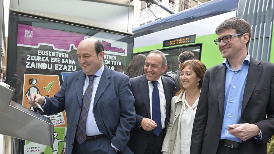 EAJ-PNV apuesta por la expansión del tranvía por el Este y Oeste en Gasteiz como clave para la movilidad sostenible