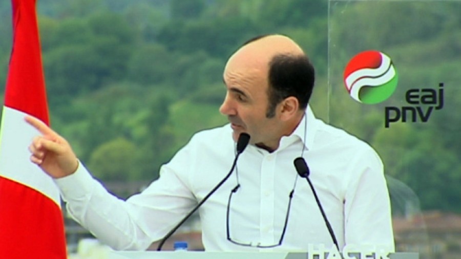 Manu Ayerdi Donostian