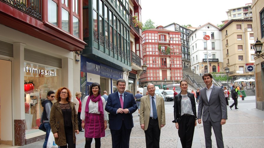 Juan Mari Aburto en el Casco Viejo