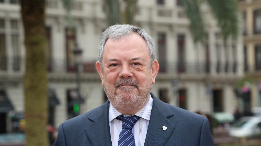 Pedro Azpiazu: “La aprobación del techo de gasto es el primer capítulo del publirreportaje electoral del PP”