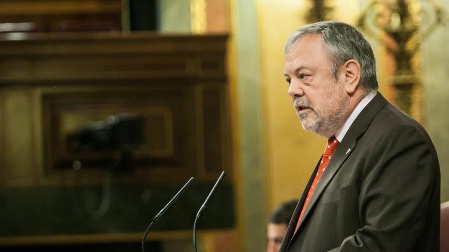 Azpiazu denuncia que aprobar los PGE constituye “un fraude democrático en toda regla” y exige a Montoro que “respete las reglas y retire el Proyecto”