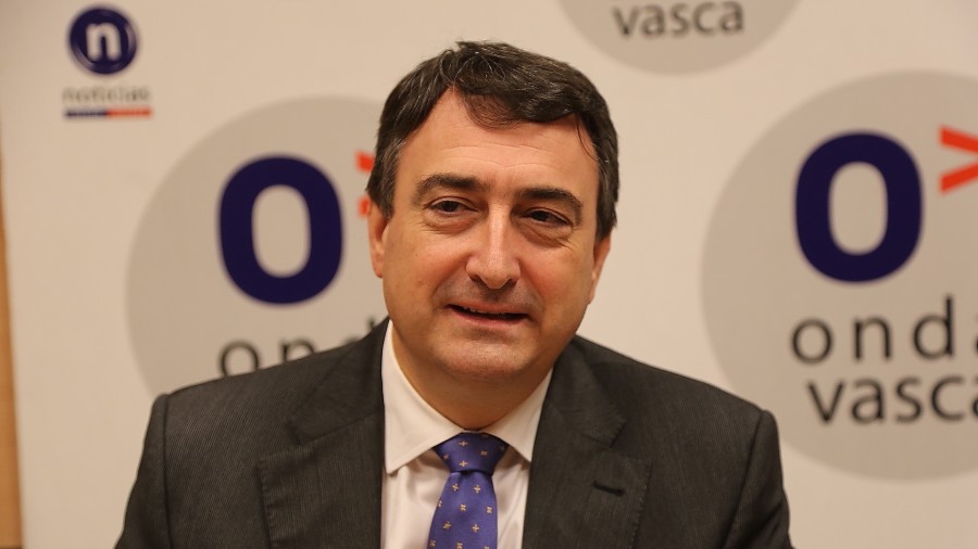 Esteban: “Atzeraldi birzentralizatzaile hau geldiarazteko edo autogobernuan aurrera egingo badugu, EAJ indartsua behar dugu Madrilen