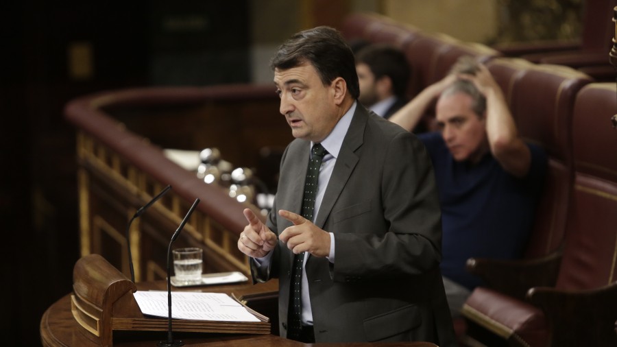 Aitor Estebanen hitzaldia Mariano Rajoyren inbestidura bilkuran