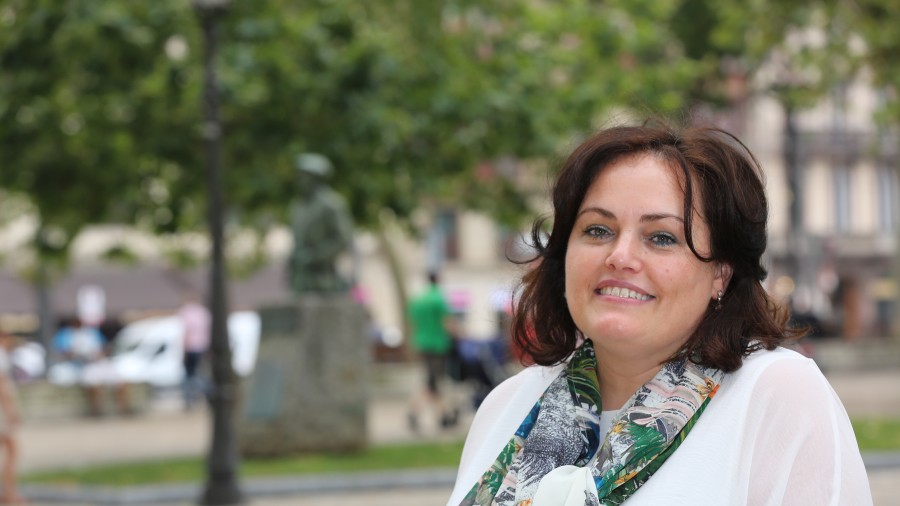 Ana Esther Furundarena: “Sindikatuak HEZIBERRi 2020 hondatzen saiatzen ari dira, arrakastarik lortu gabe, eta LOMCErekin parekatu dute elkarren artean zerikusirik ez duten arren”