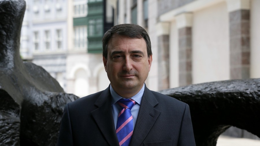 Aitor Estebanek 155.ari EAJ-PNVk emango dion “ezetza” baieztatu du eta berretsi du konponbidea dela “elkarrizketa,negoziaketa eta kataluniar herriari entzutea”