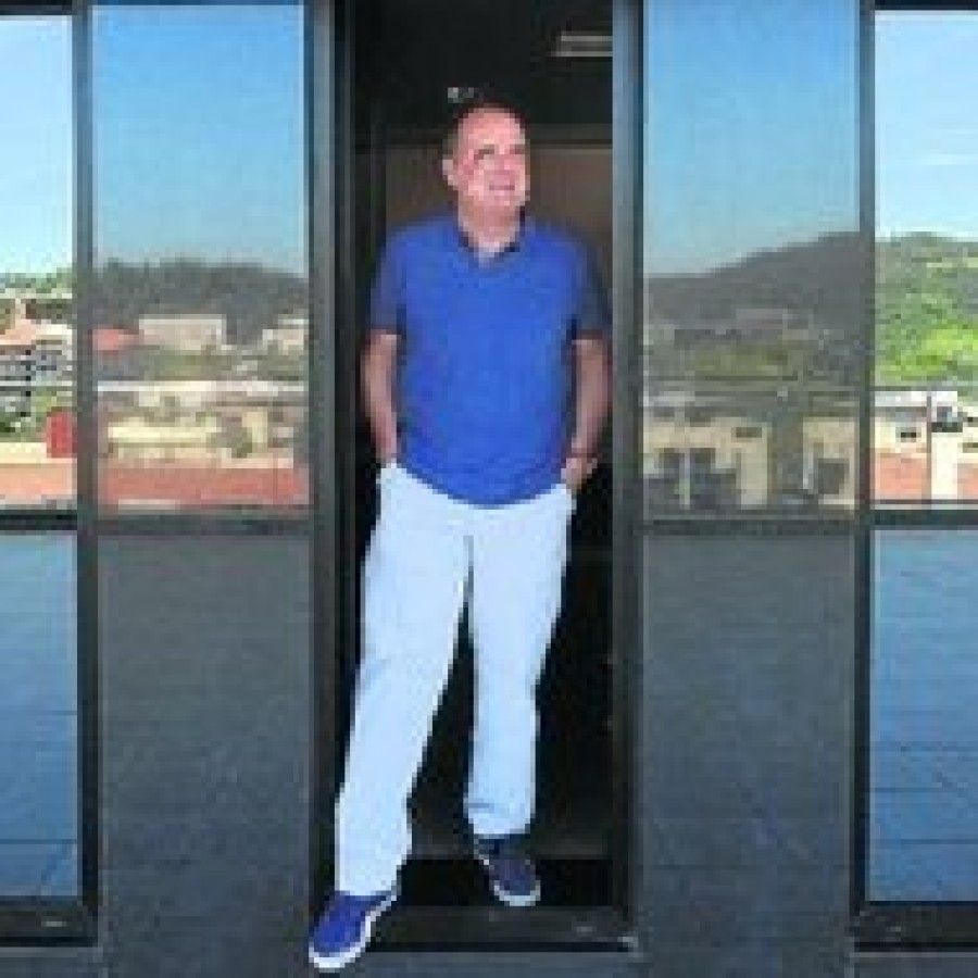 Es prioritario sentar las bases de la paz